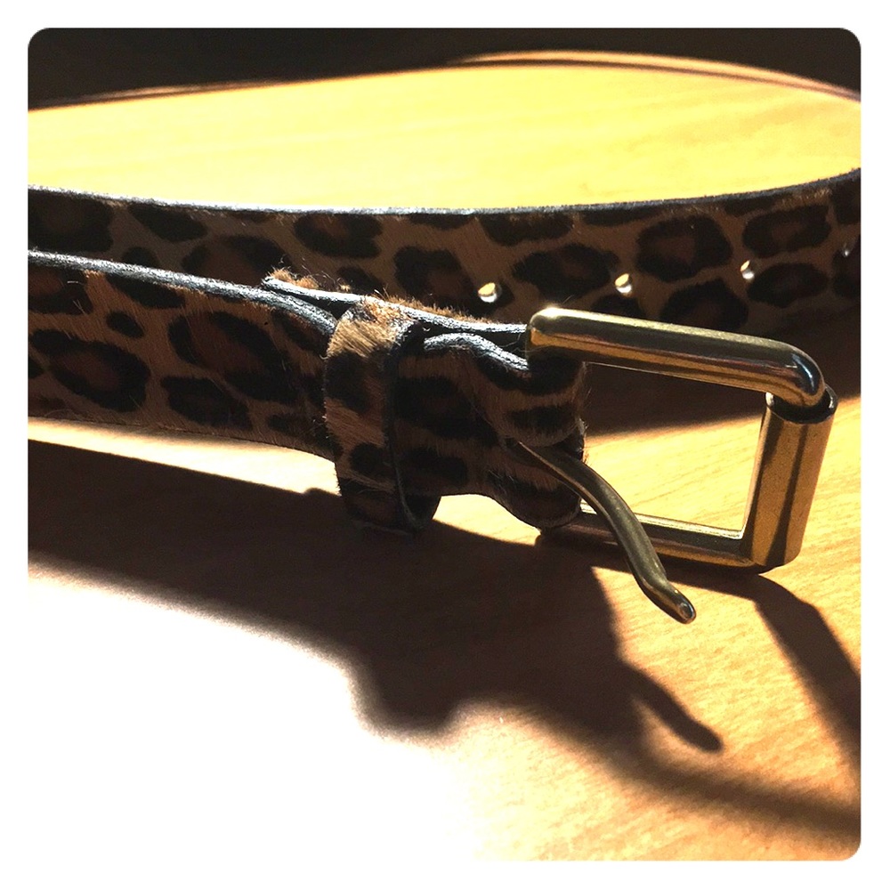 Leopard print belt
